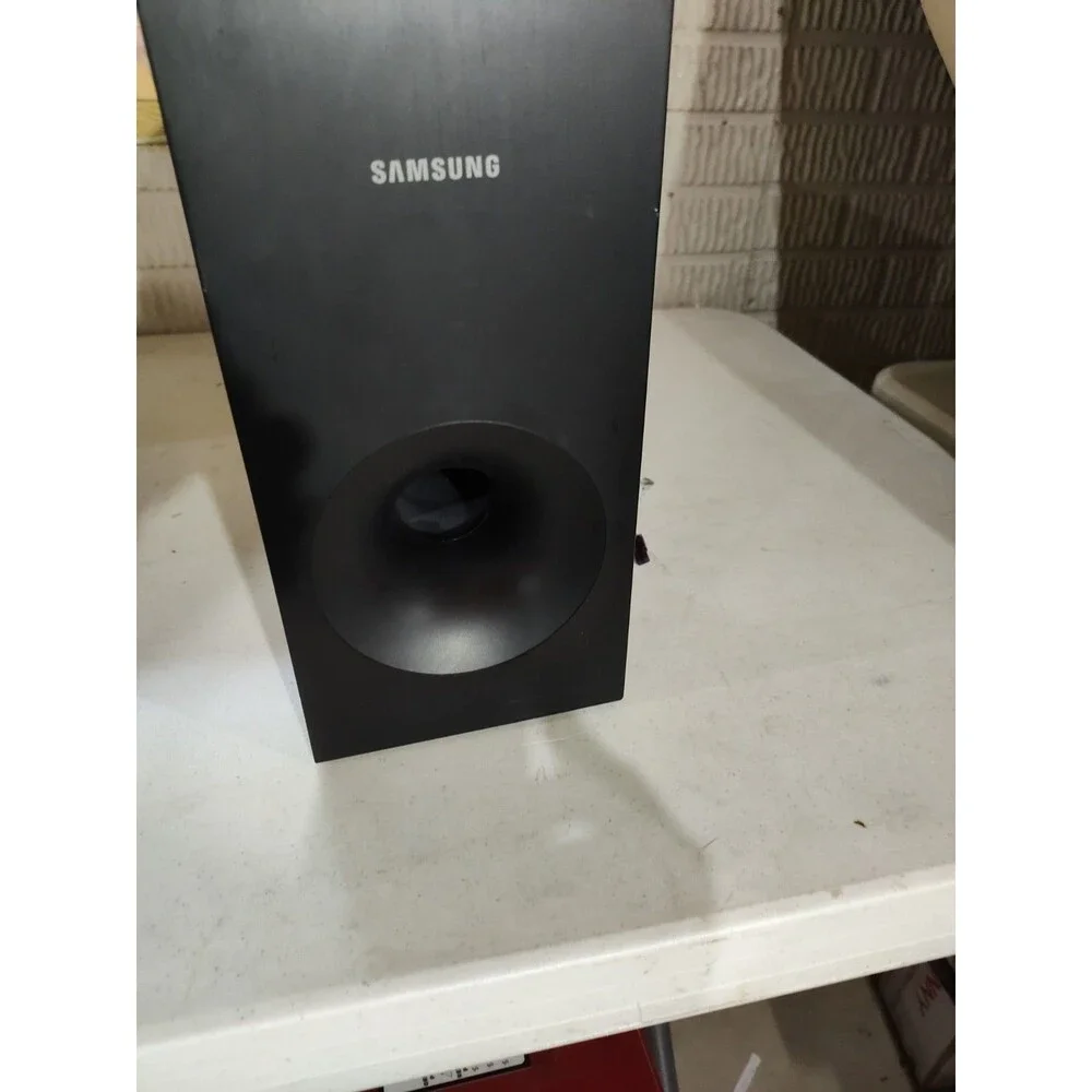 Samsung PS-EW1-2 Wired Home Theater Subwoofer Speaker (Subwoofer Only) (628)